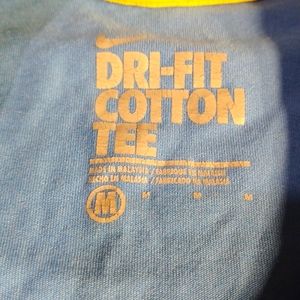 Nike dry fit med t